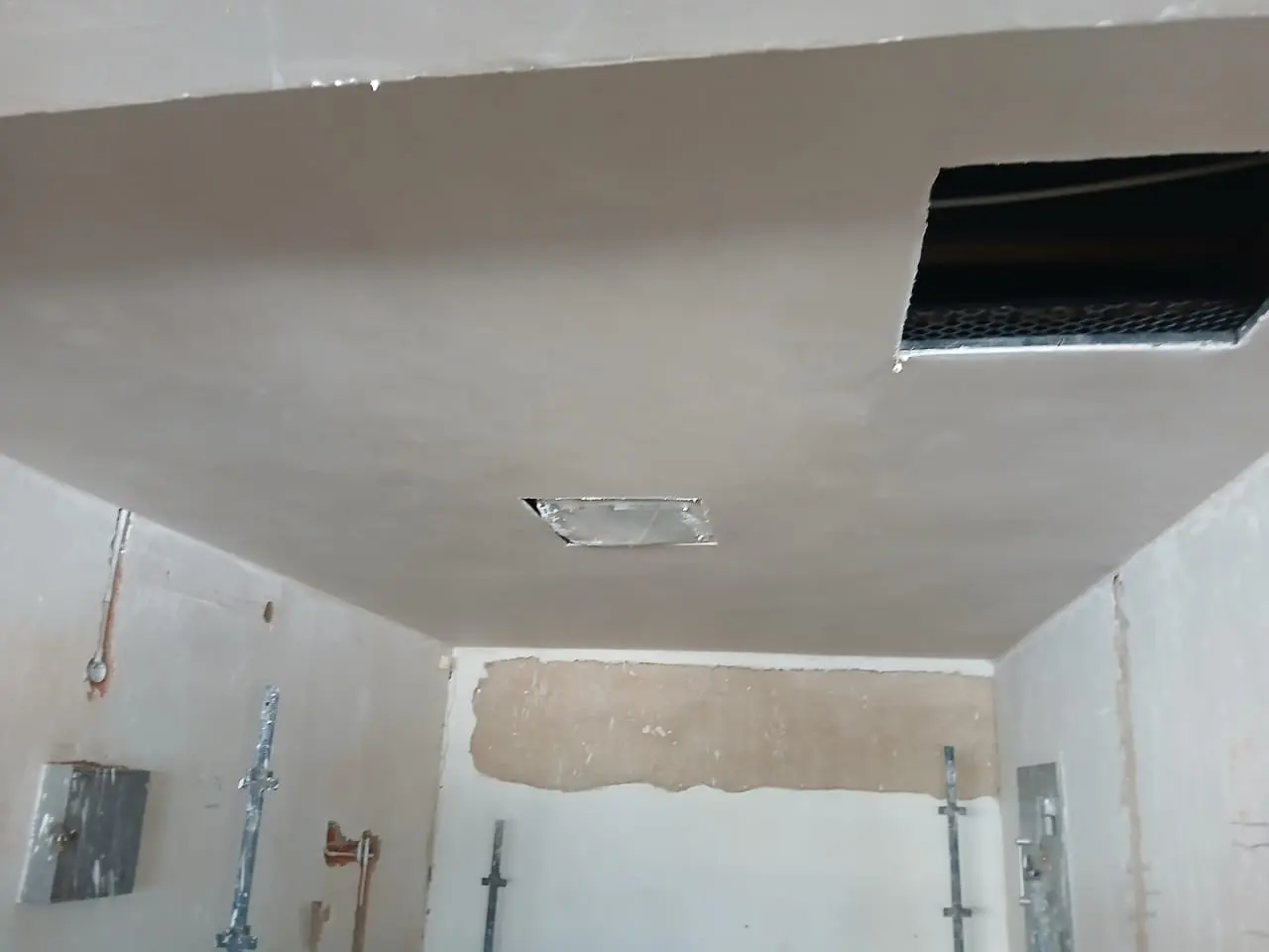 Ceiling & Bulkhead Works